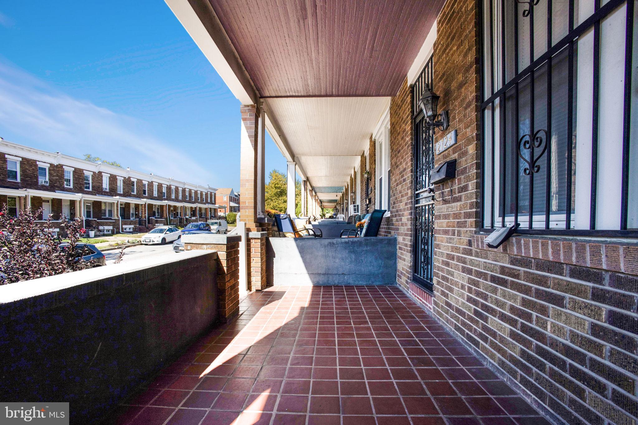 LAKE MONTEBELLO - Residential