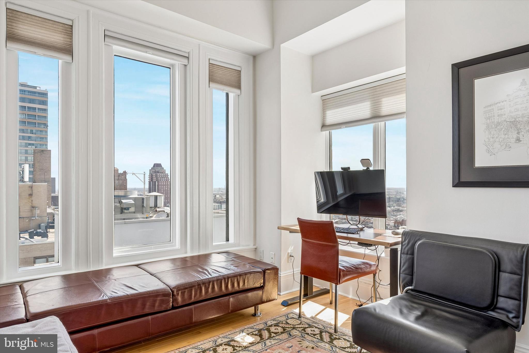 RITTENHOUSE SQUARE - Residential