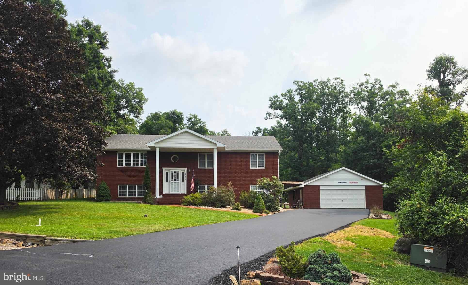 13806 BRIARWOOD DRIVE SW
