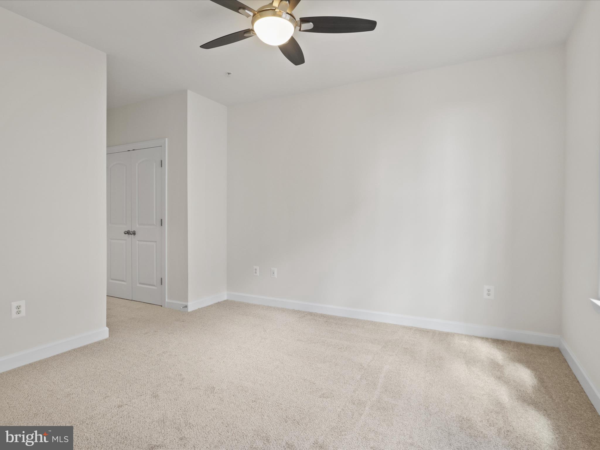 DISCOVERY SQUARE - Residential Lease