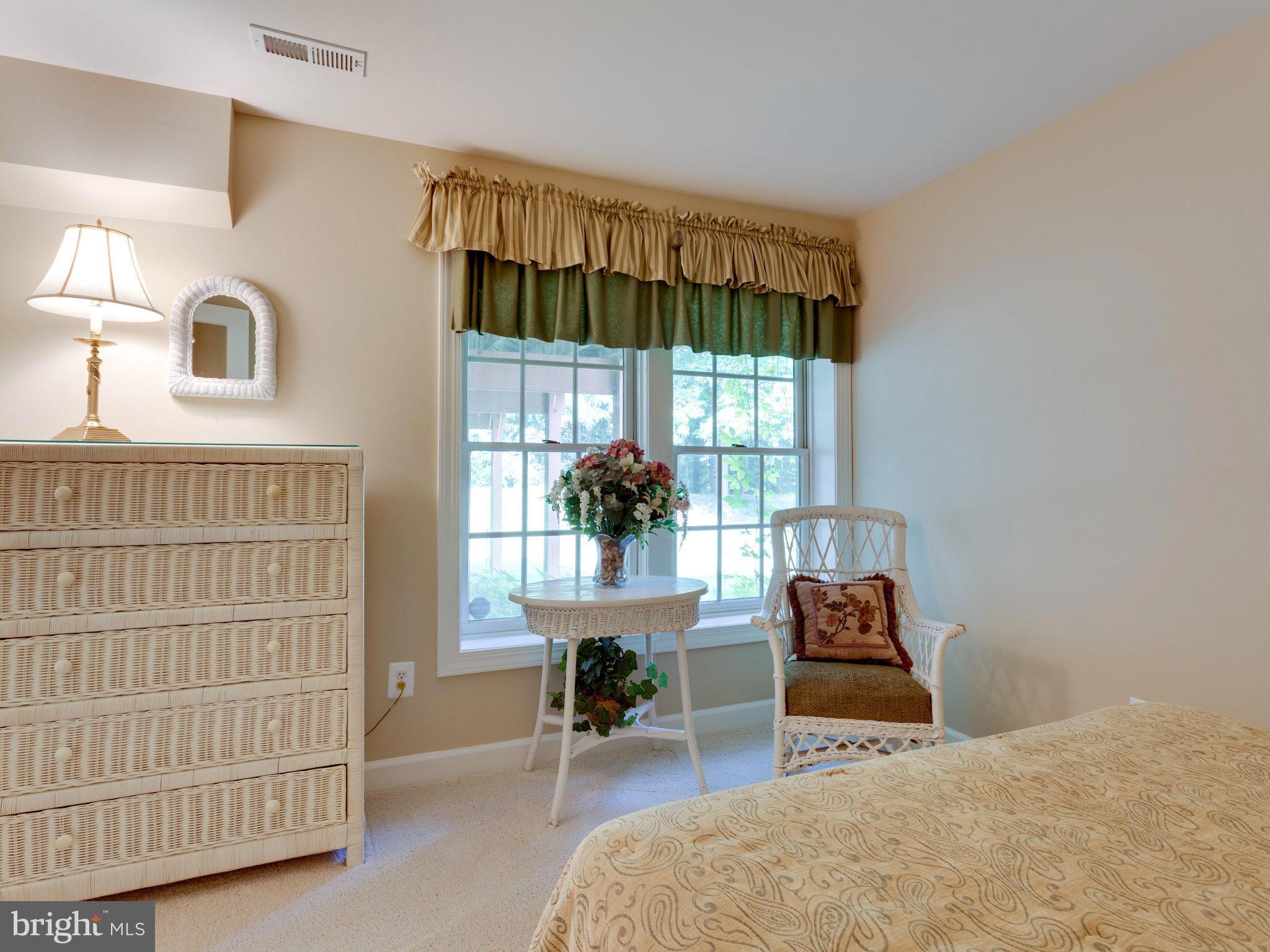 KINGSTOWNE - Residential