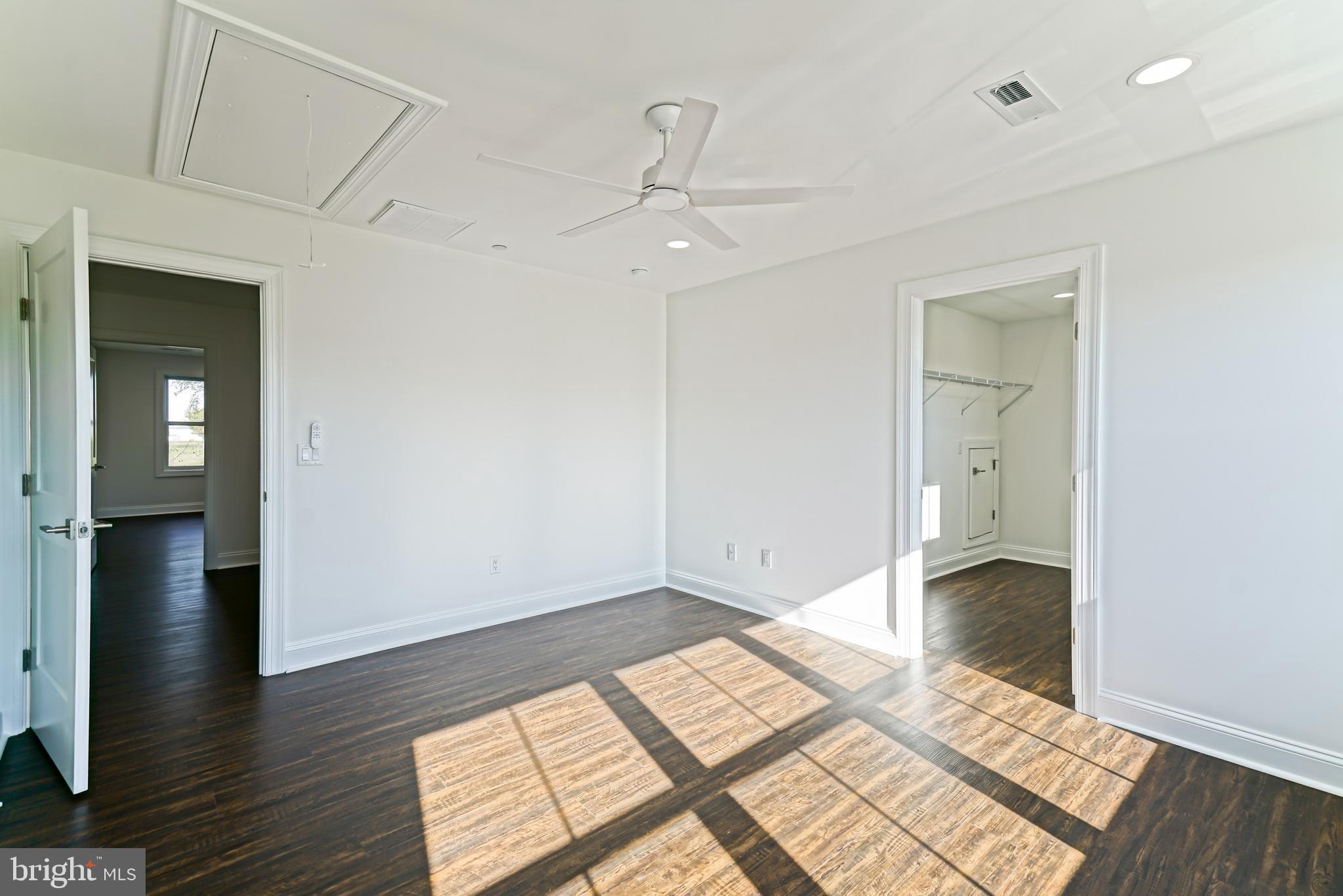 FISHERS COVE - Residential