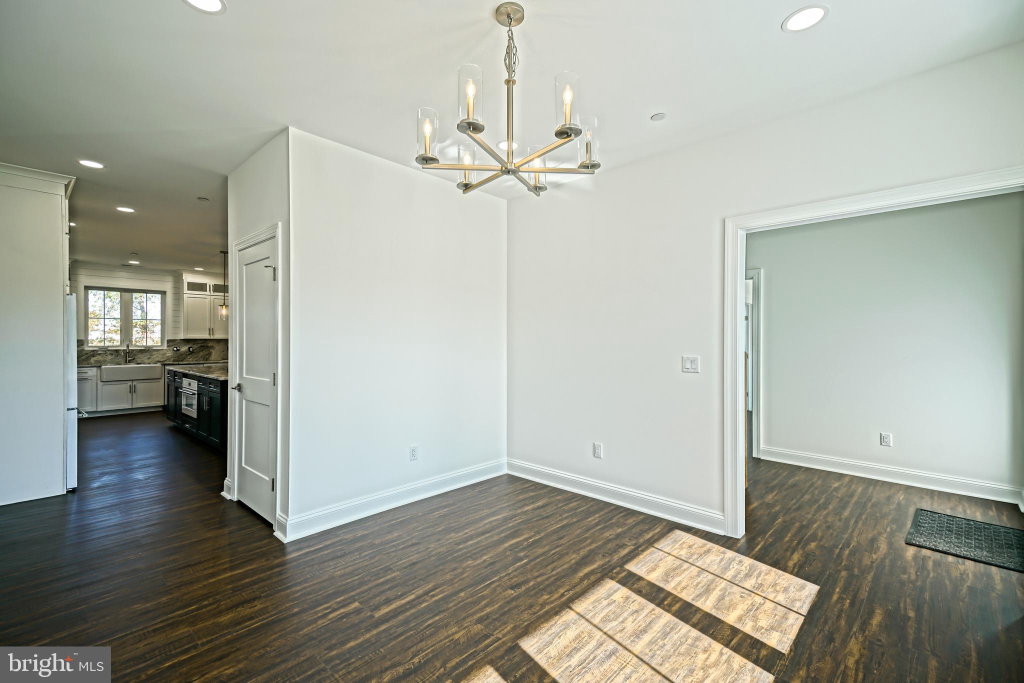 FISHERS COVE - Residential