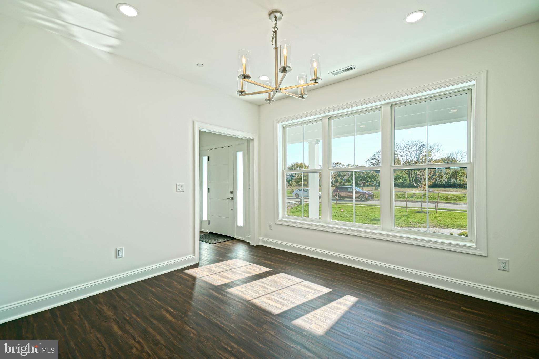 FISHERS COVE - Residential