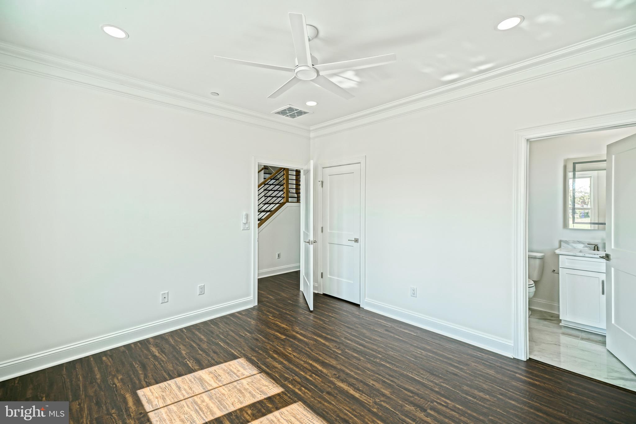 FISHERS COVE - Residential