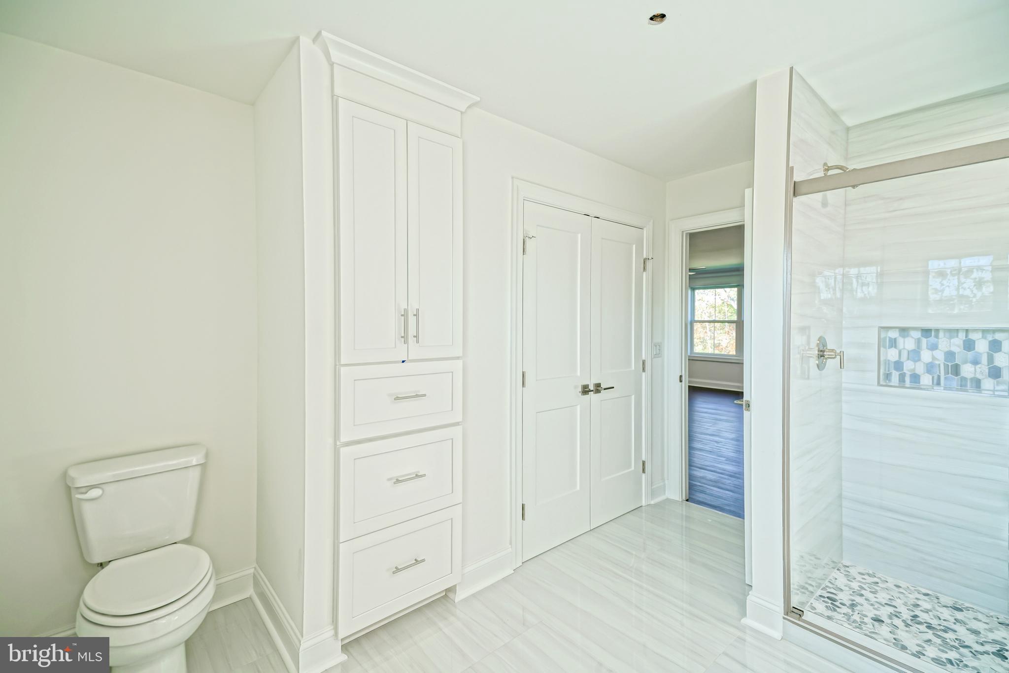 FISHERS COVE - Residential