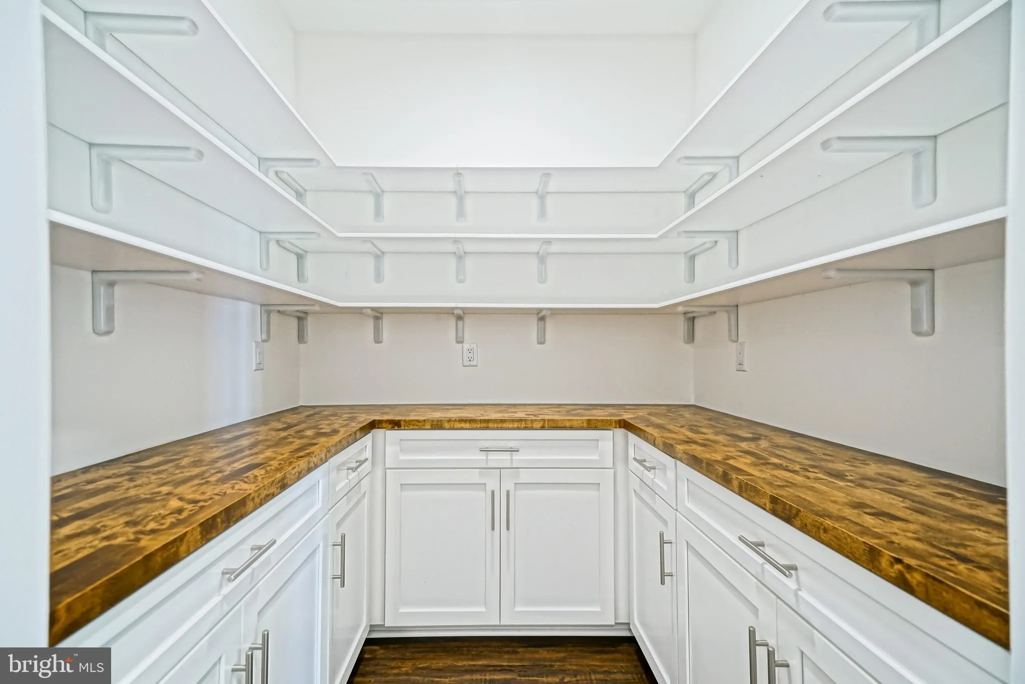 Lewes, Delaware 19958, United States, 5 Bedrooms Bedrooms, ,5 BathroomsBathrooms,Residential,Coming Soon,220544