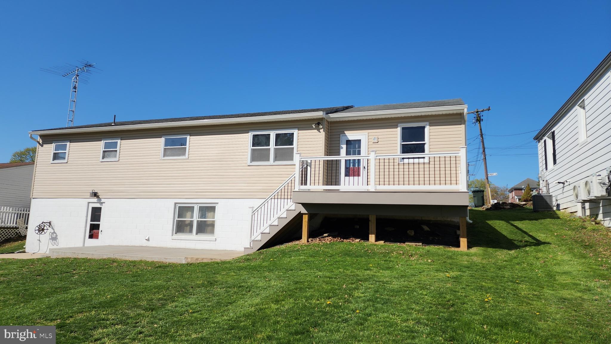 RED LION - Residential