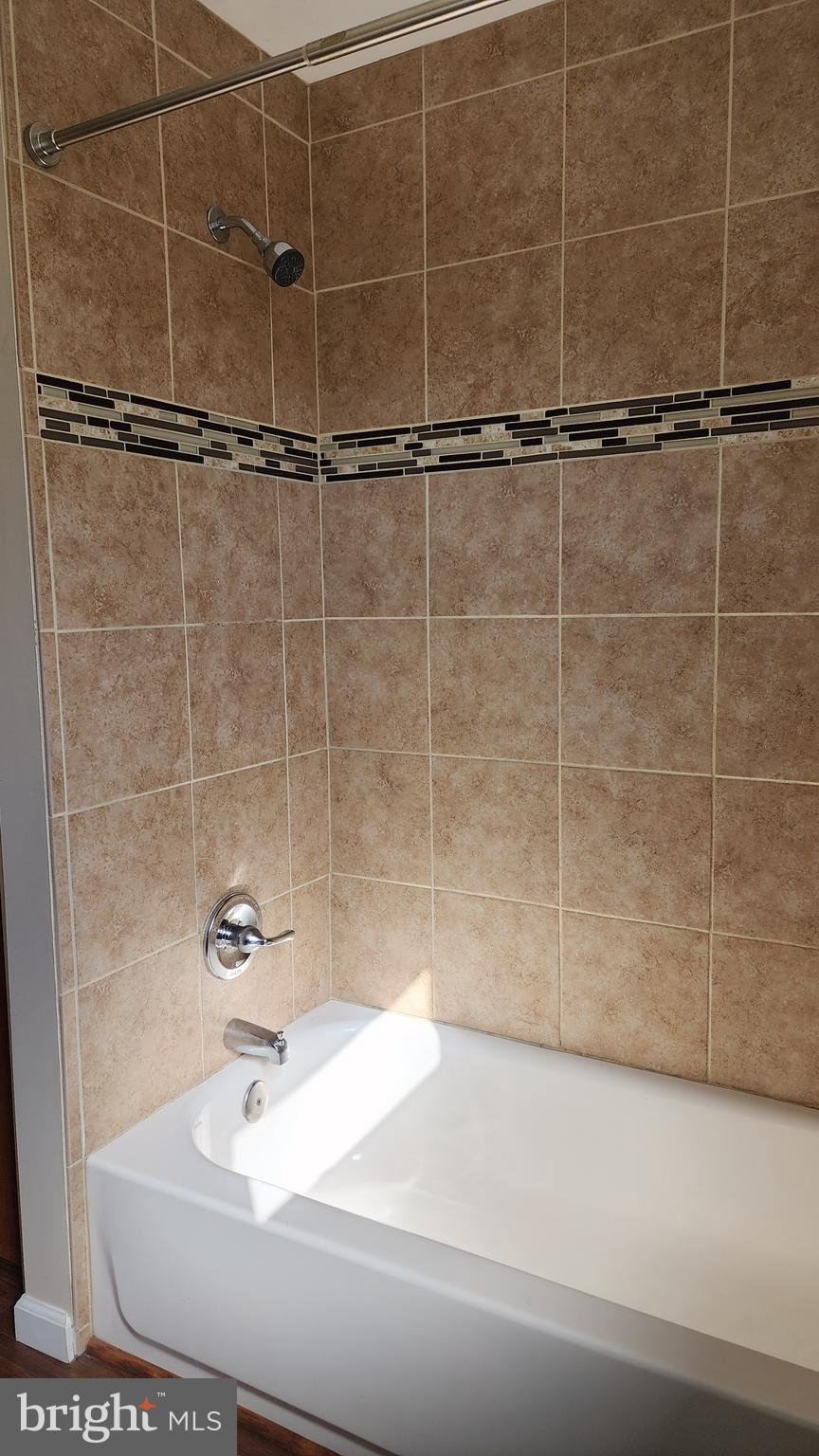 RED LION - Residential