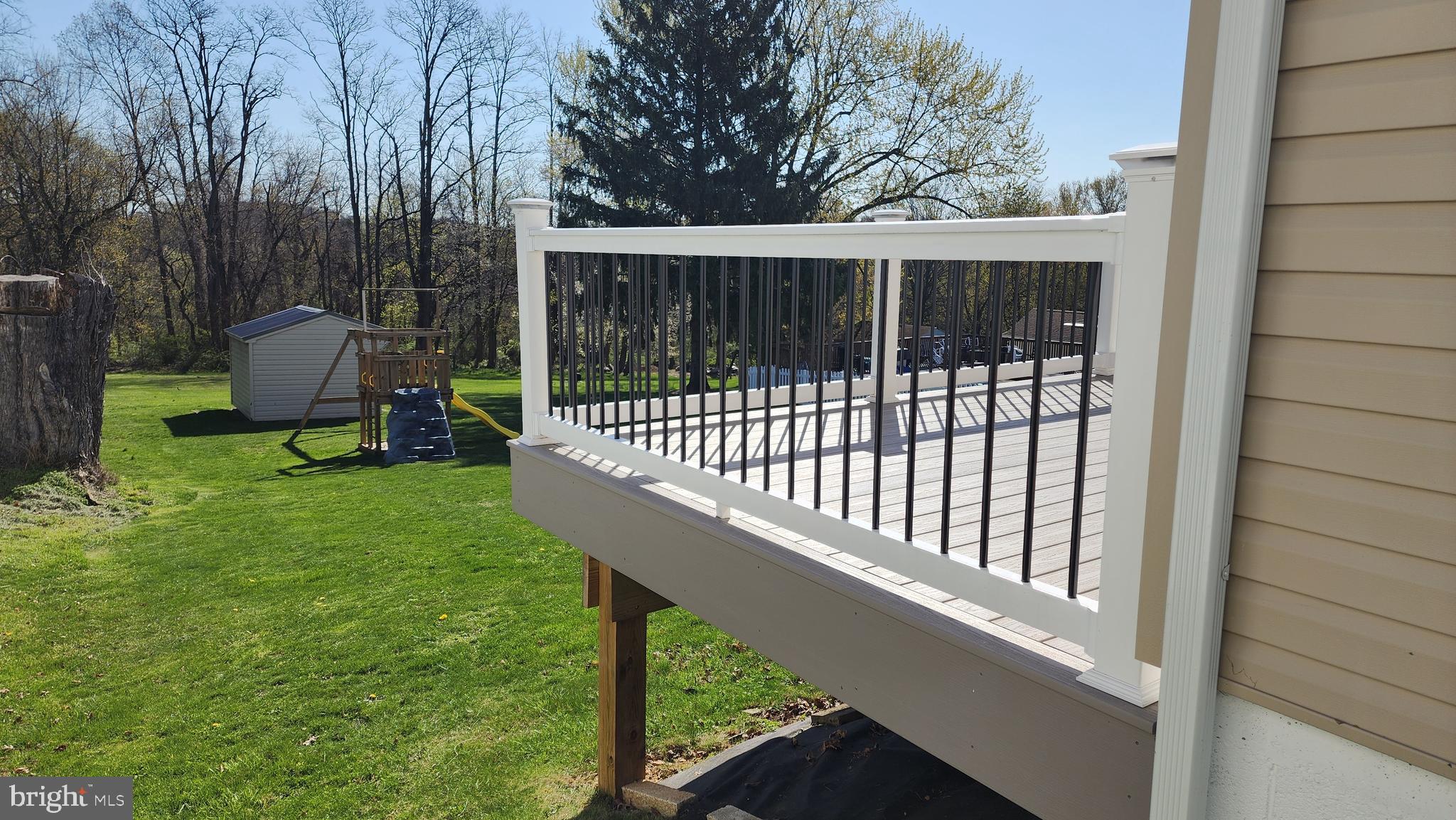 RED LION - Residential