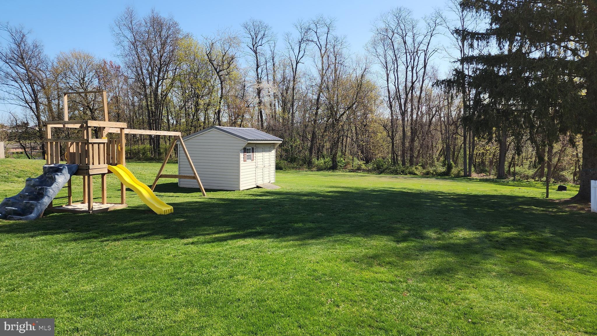 RED LION - Residential