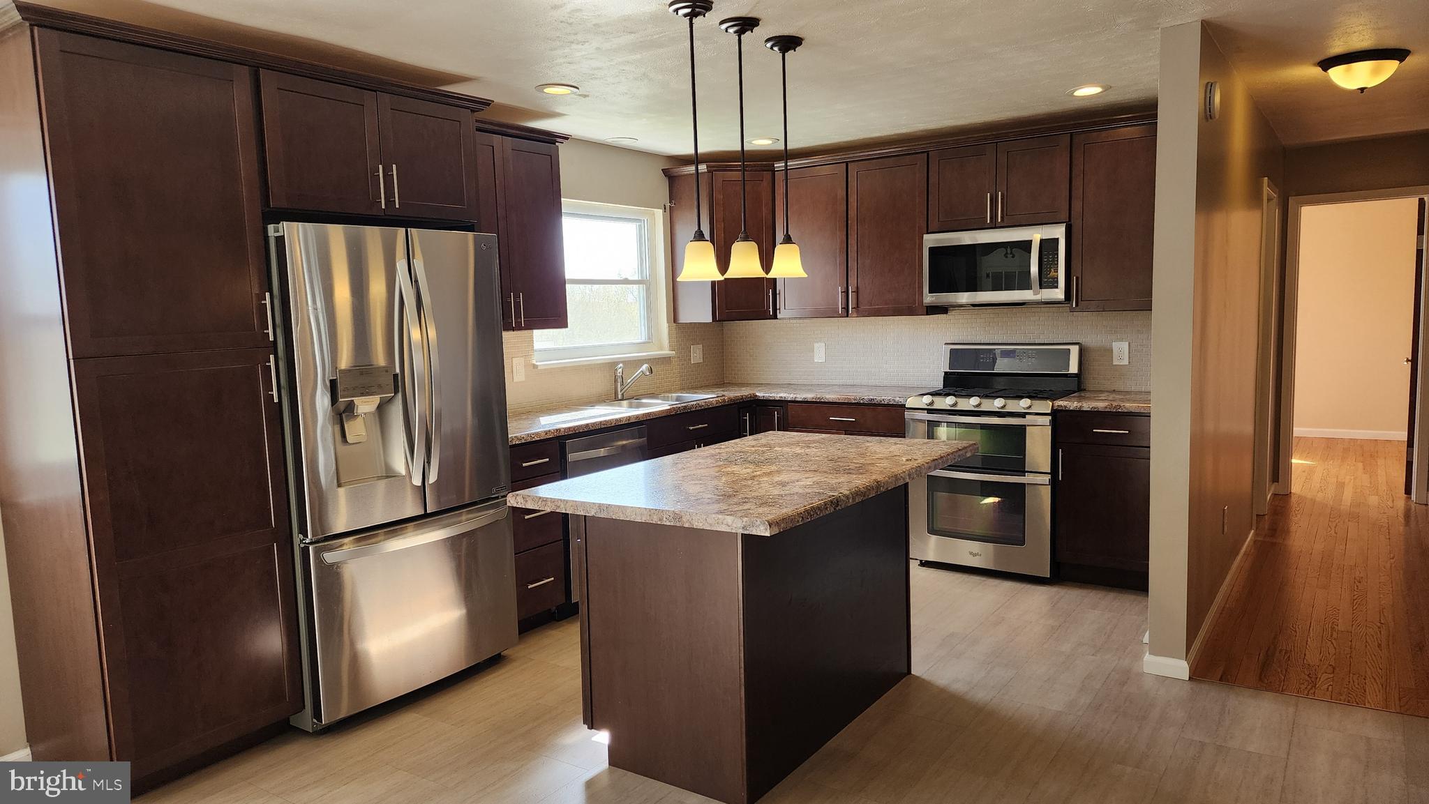 RED LION - Residential