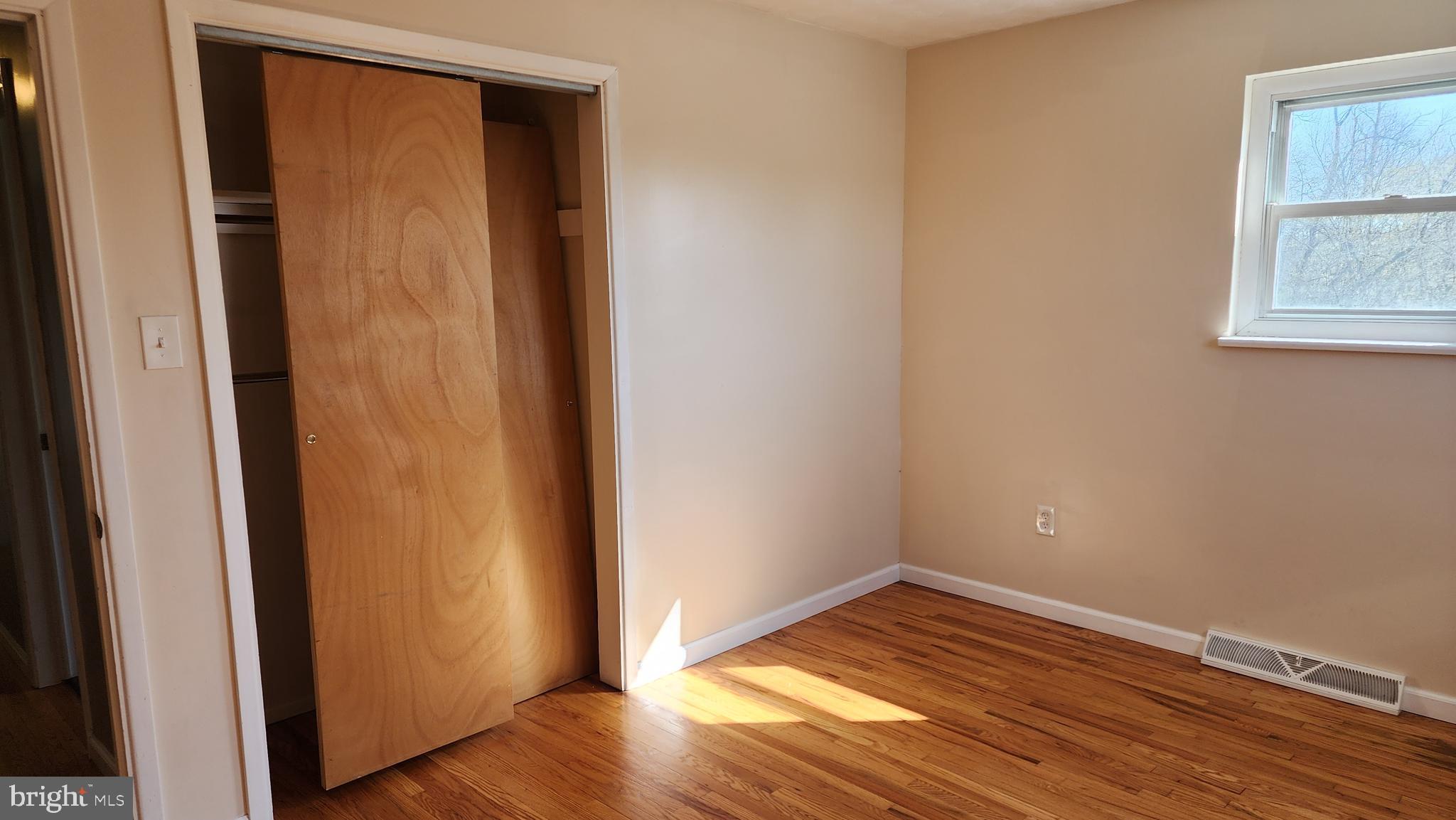 RED LION - Residential