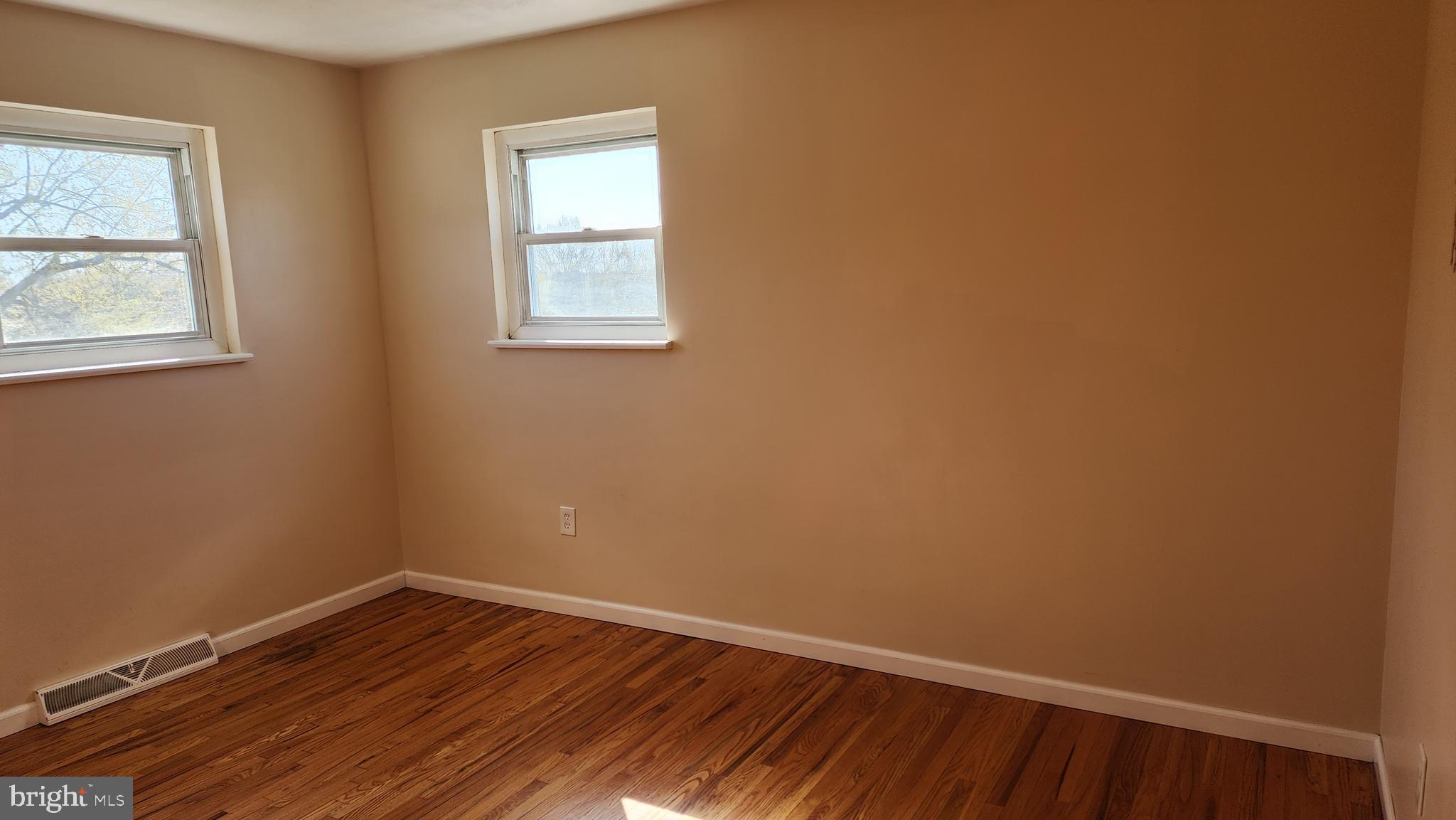 RED LION - Residential