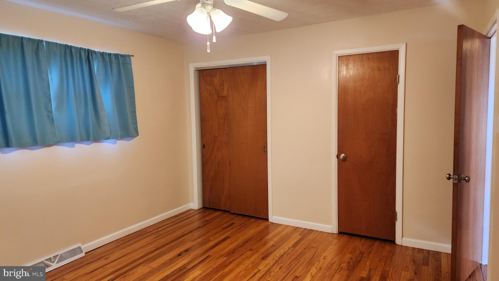 RED LION - Residential