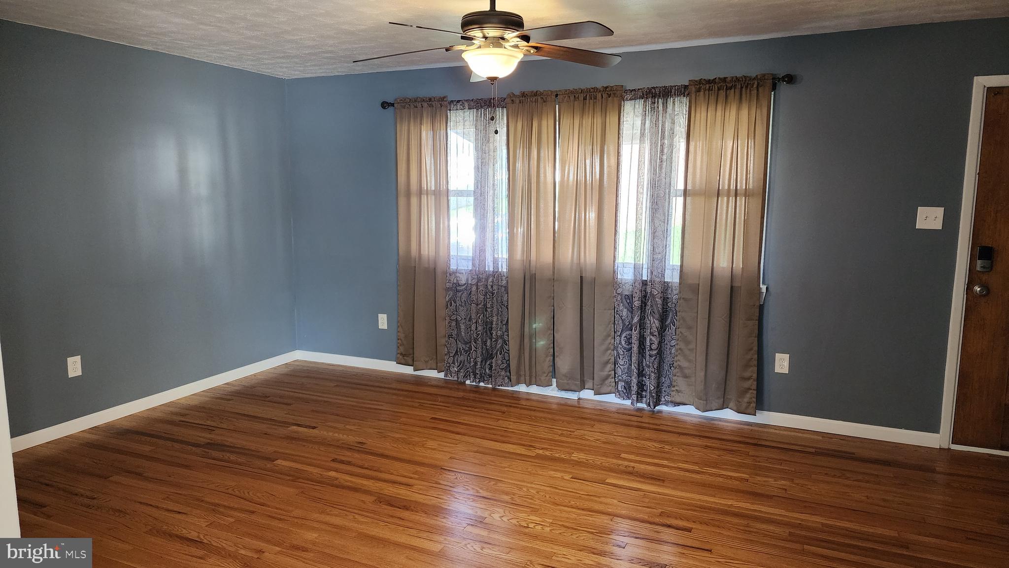 RED LION - Residential