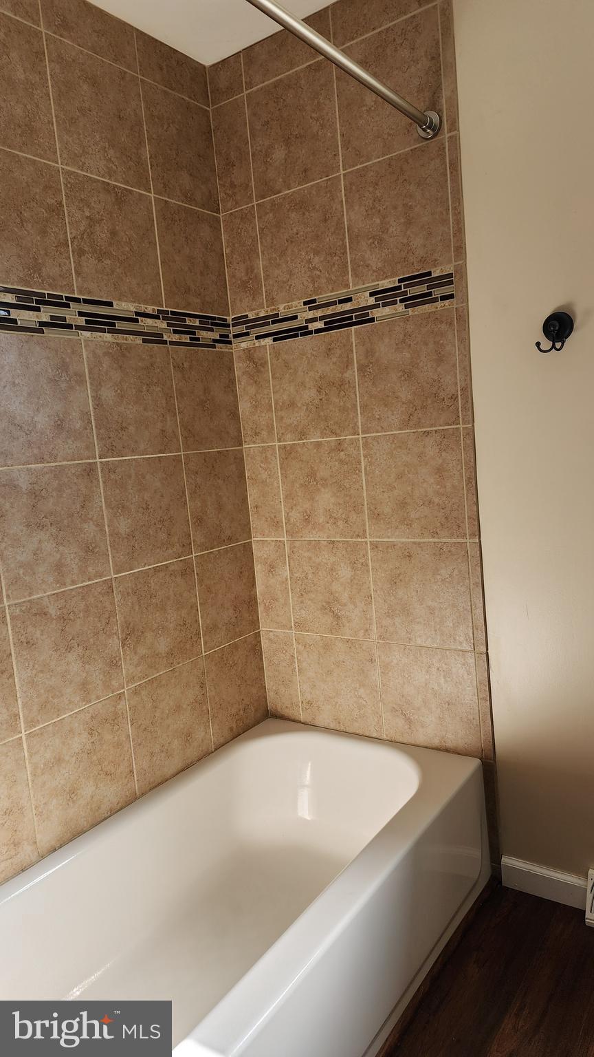 RED LION - Residential