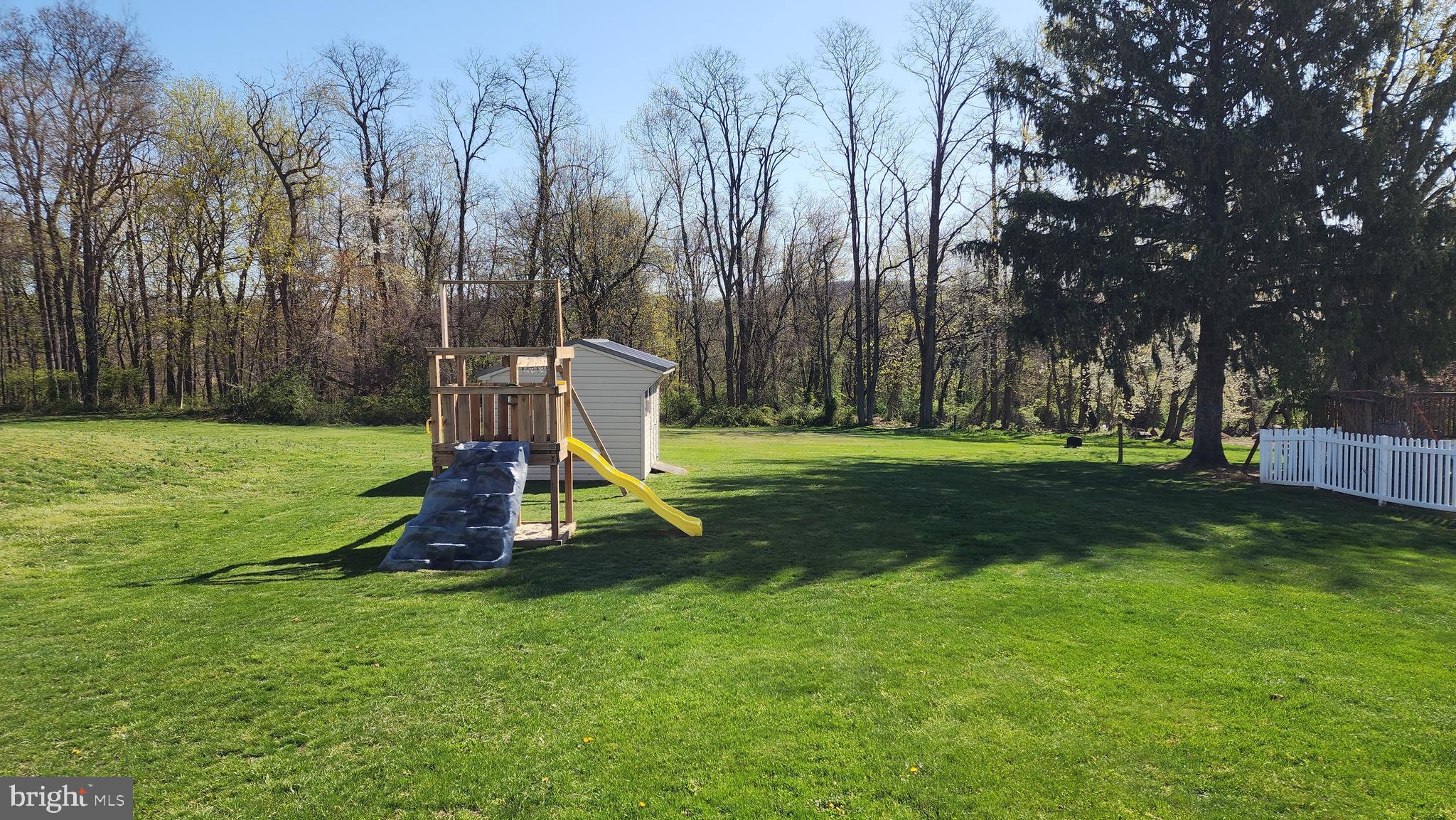 RED LION - Residential