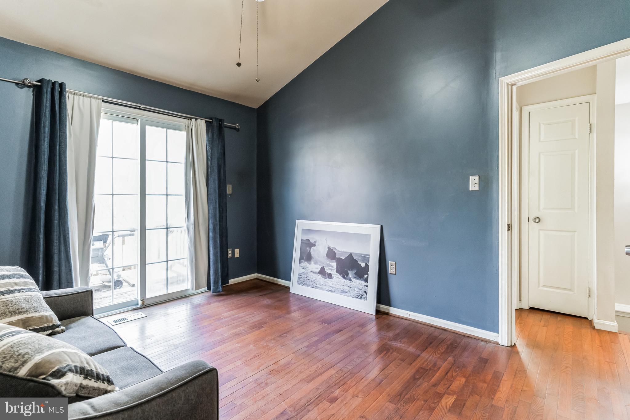 MONTCLAIR - Residential