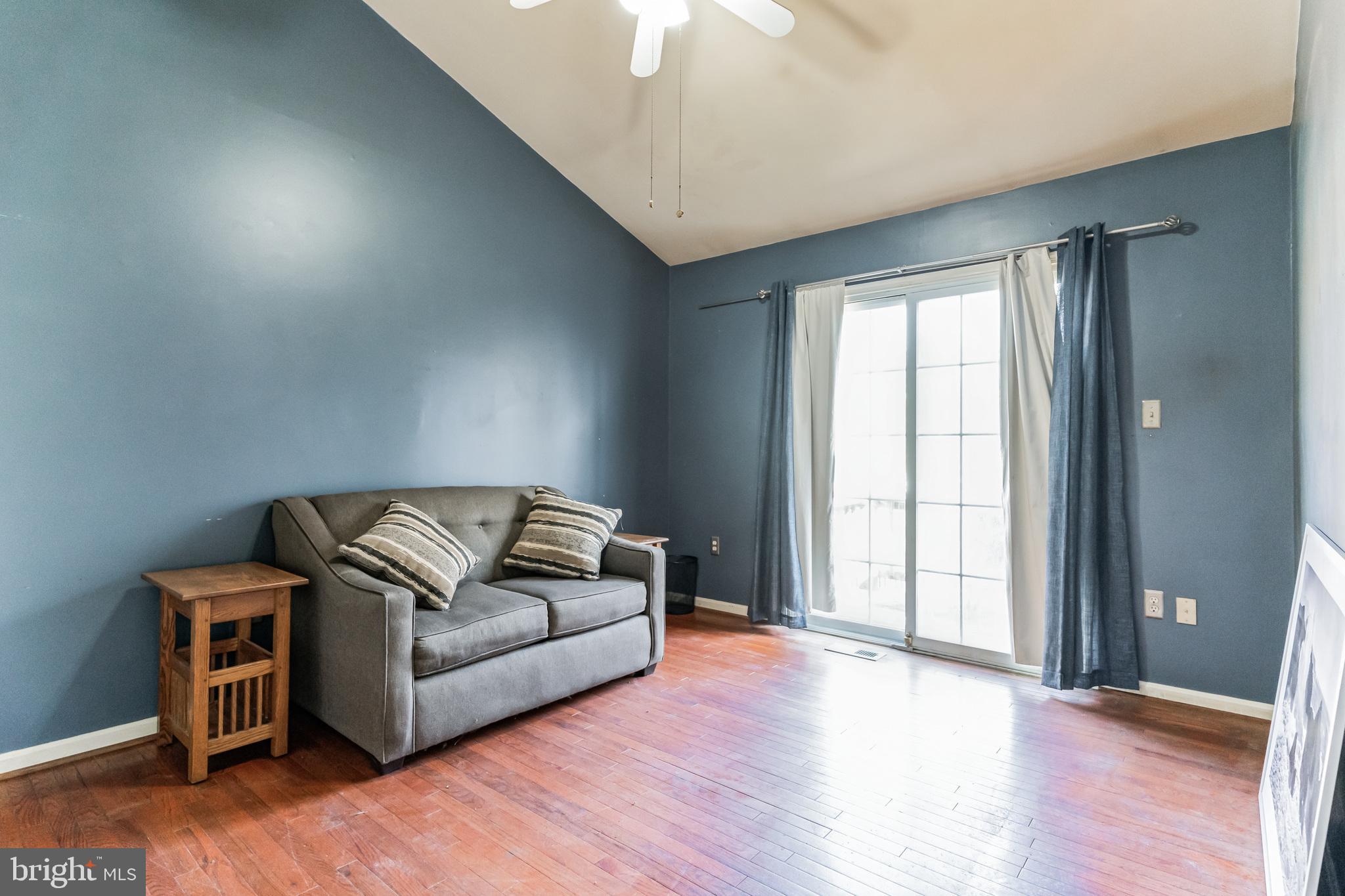 MONTCLAIR - Residential