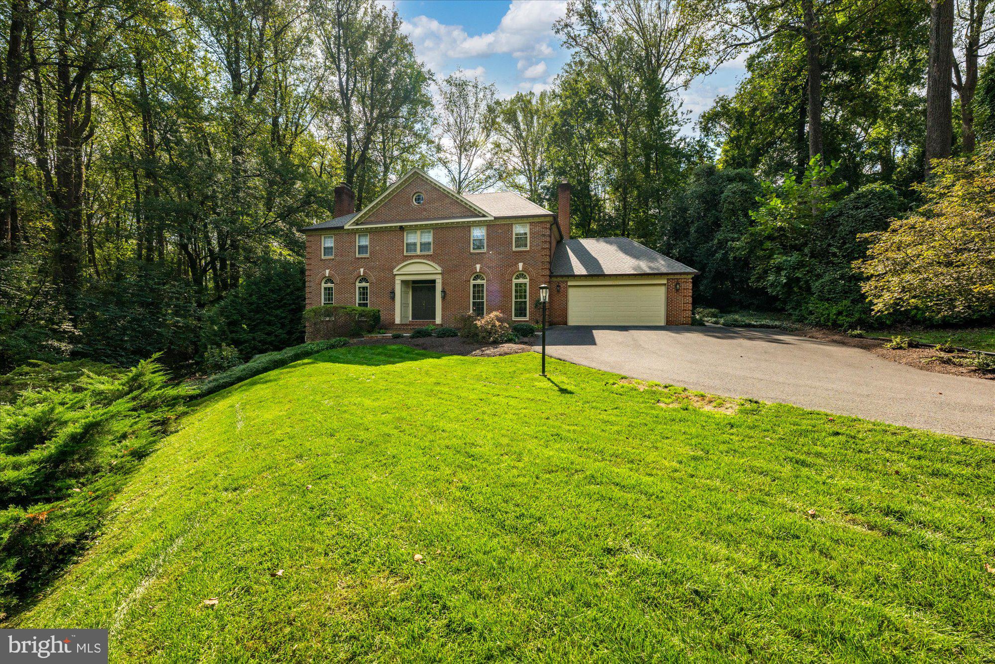 CEDARS OF MC LEAN - Residential