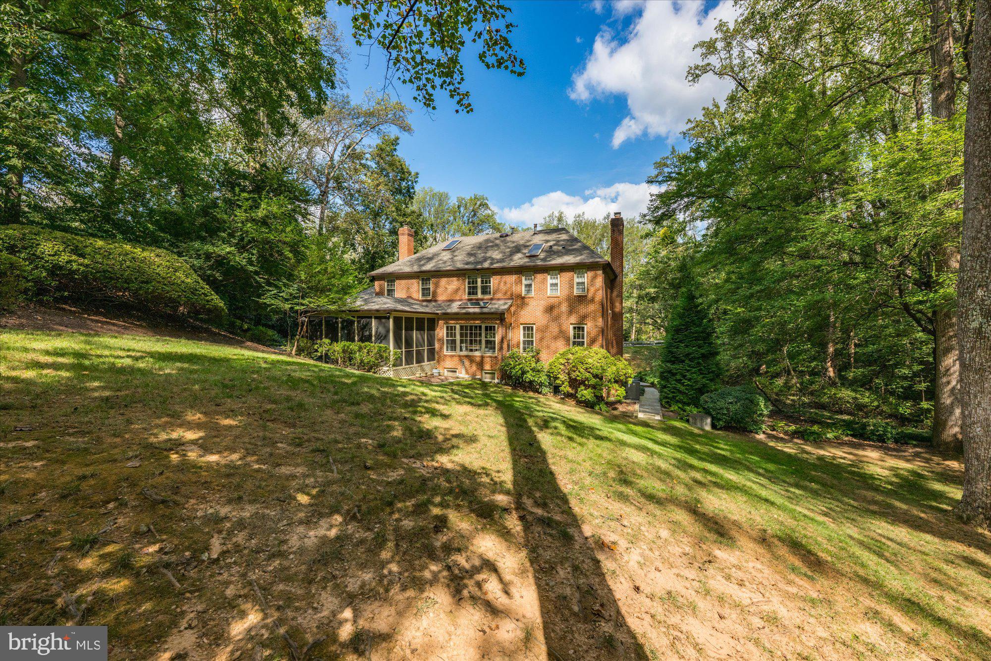 CEDARS OF MC LEAN - Residential