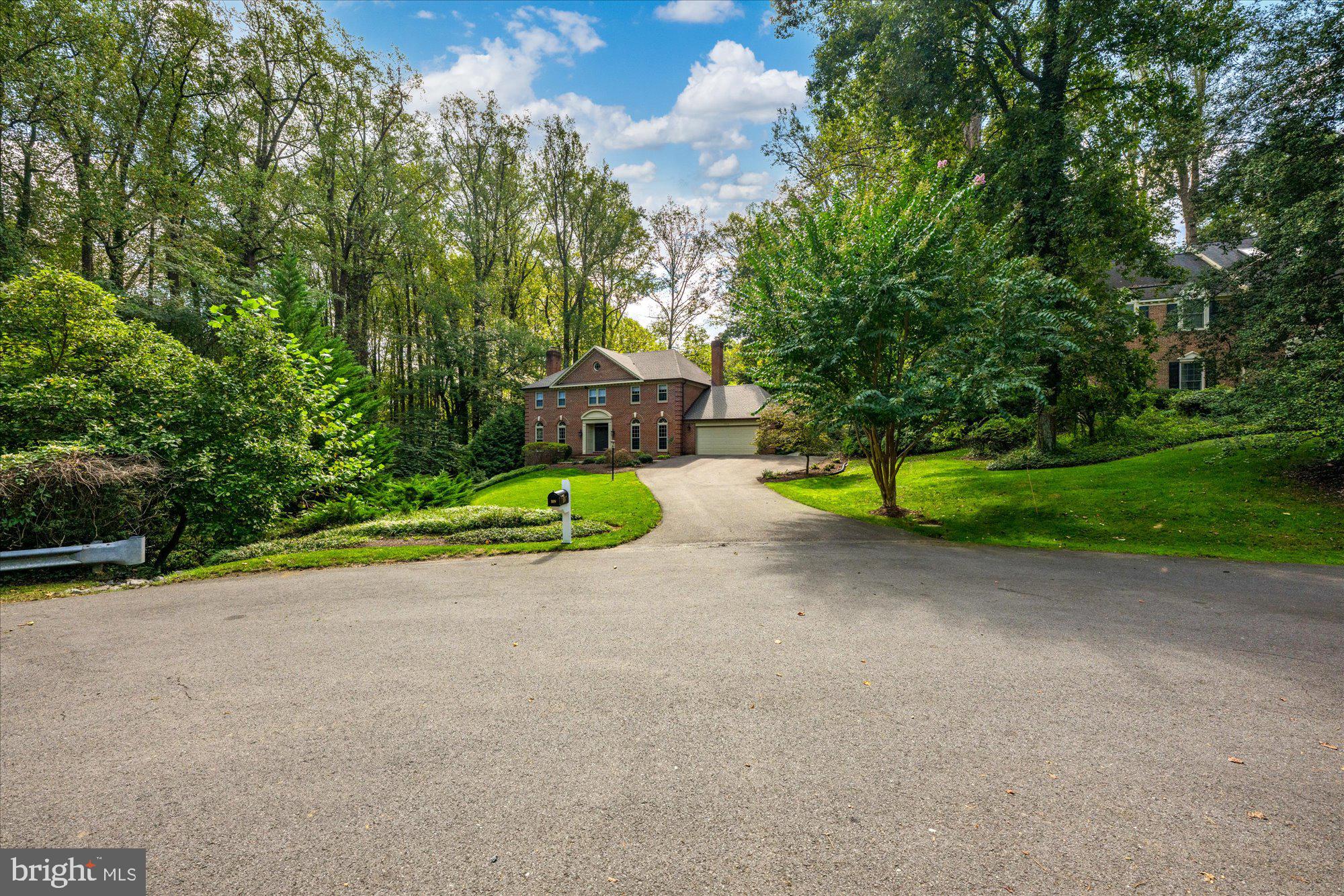 CEDARS OF MC LEAN - Residential