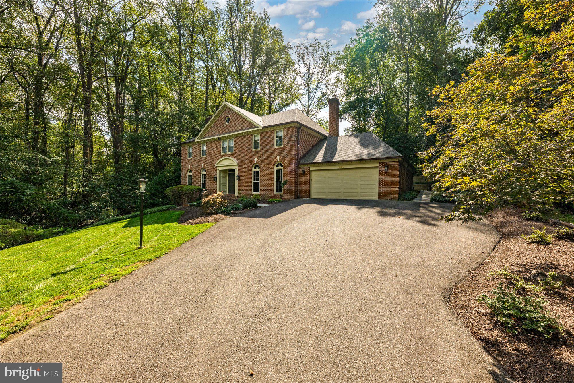 CEDARS OF MC LEAN - Residential