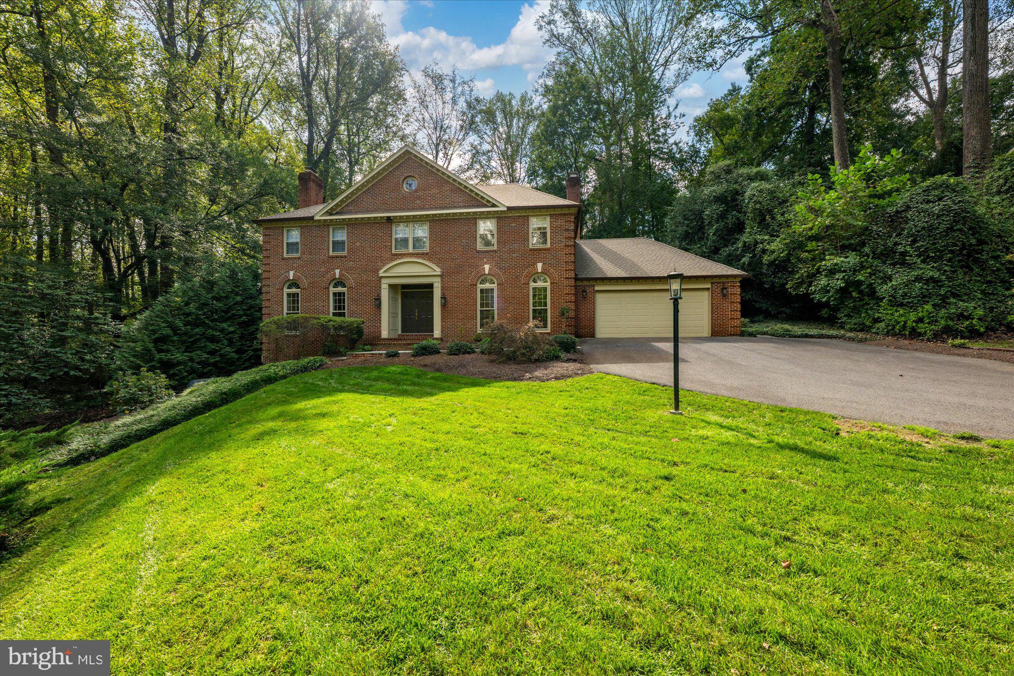 CEDARS OF MC LEAN - Residential