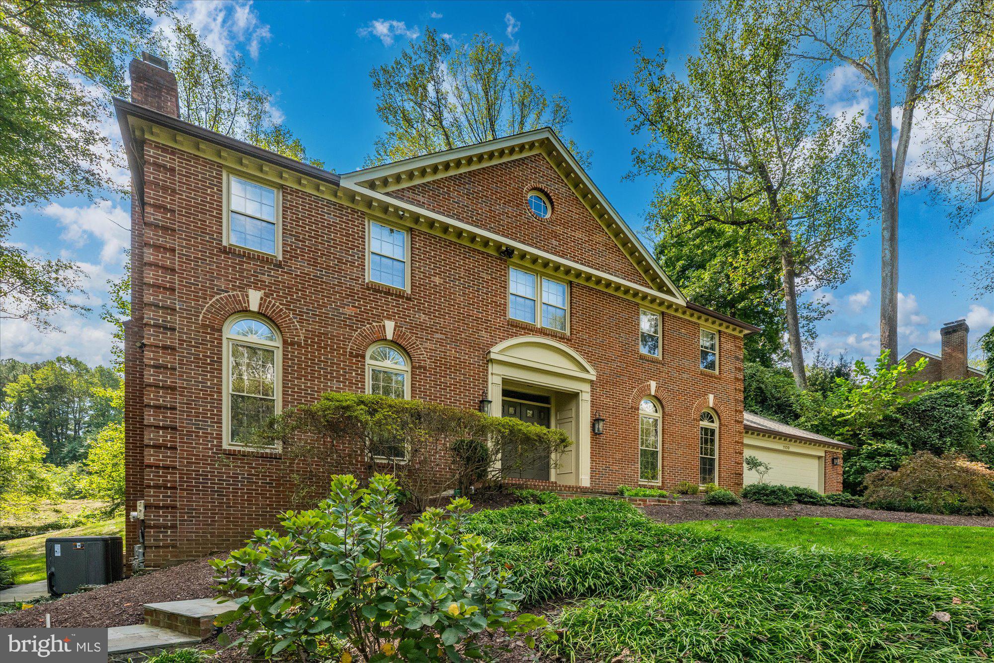 CEDARS OF MC LEAN - Residential