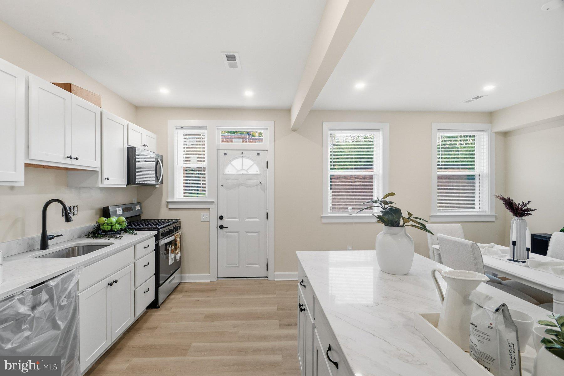 FRANKFORD - Residential