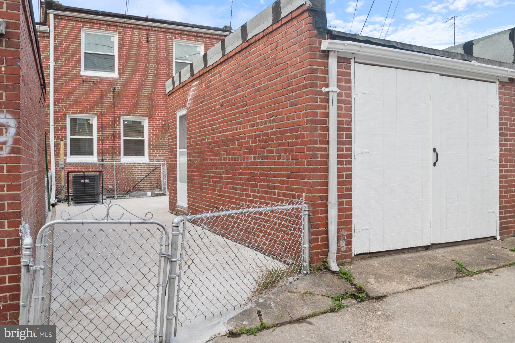 FRANKFORD - Residential