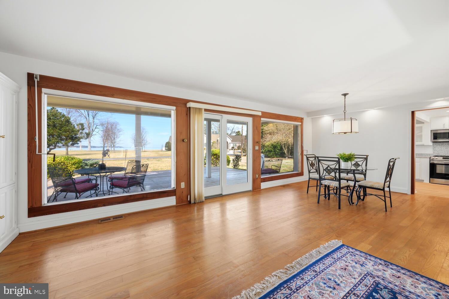 ALGONQUIN - Residential