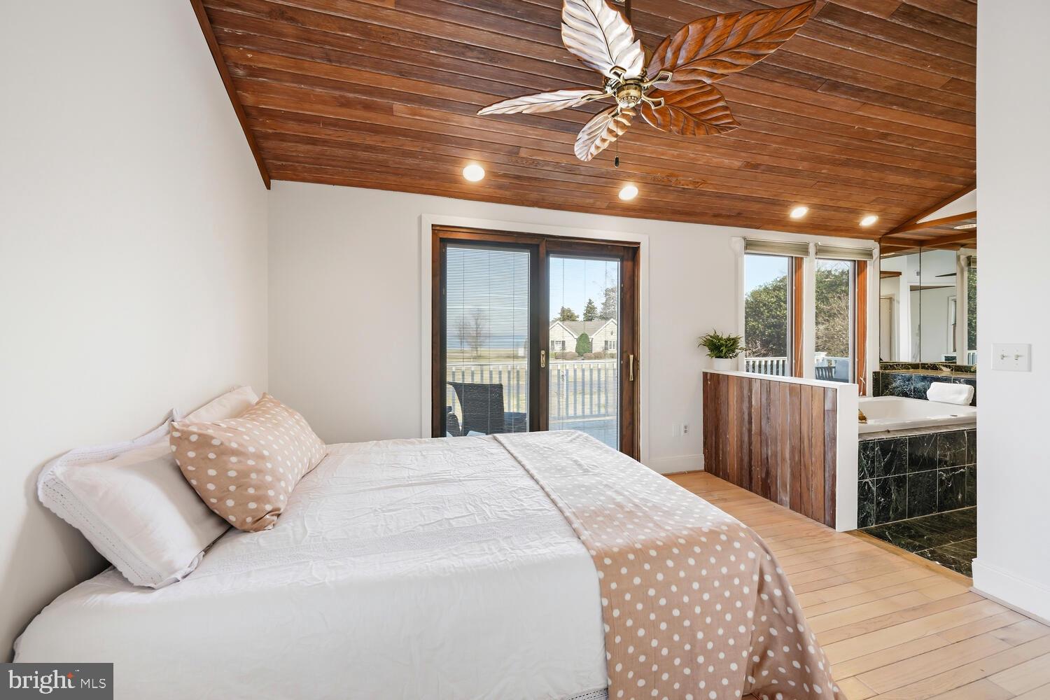 ALGONQUIN - Residential