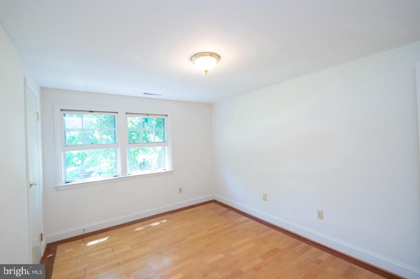 ALGONQUIN - Residential