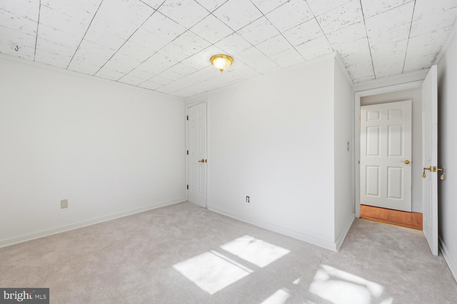 ALGONQUIN - Residential