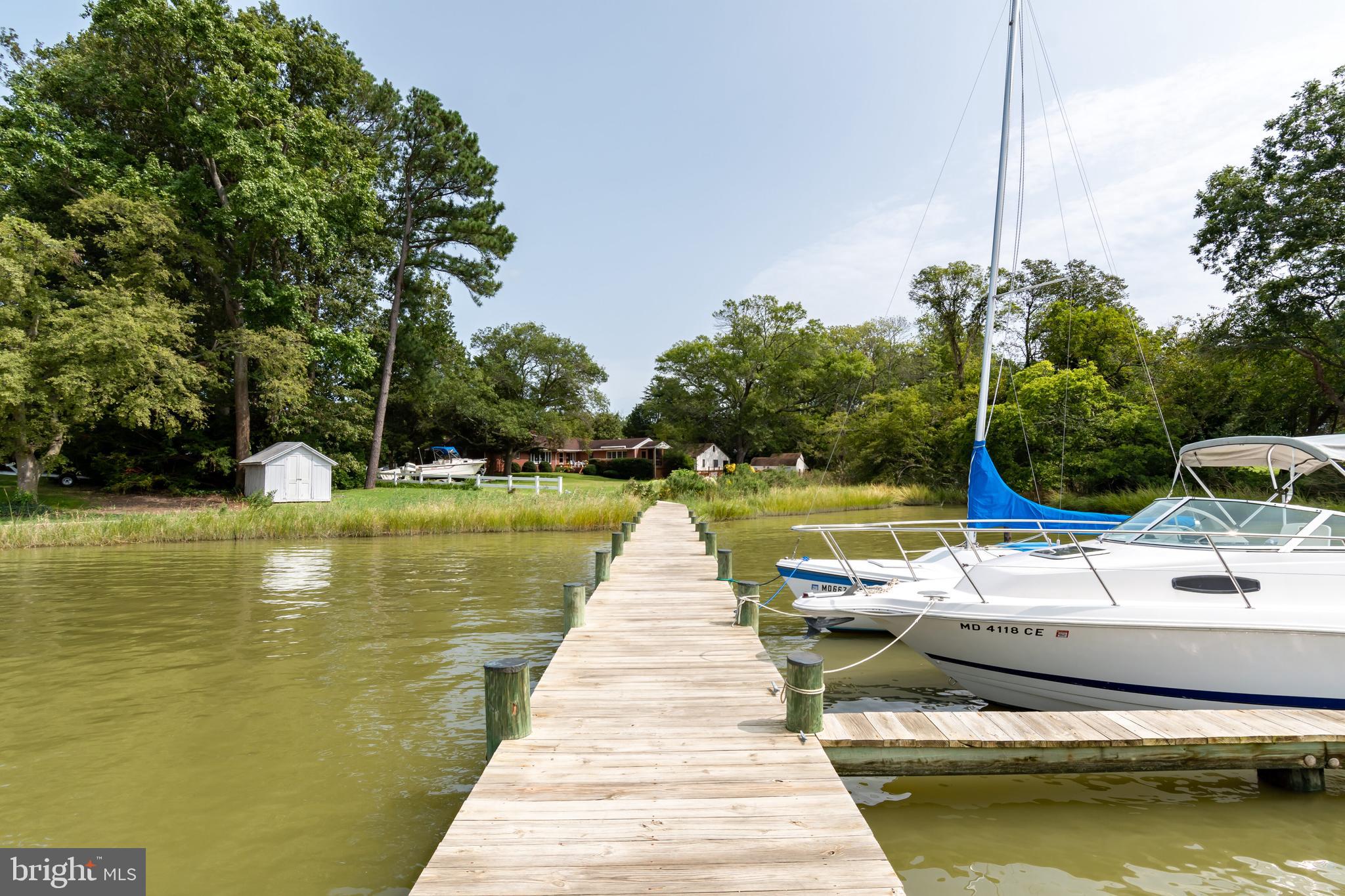 ALGONQUIN - Residential