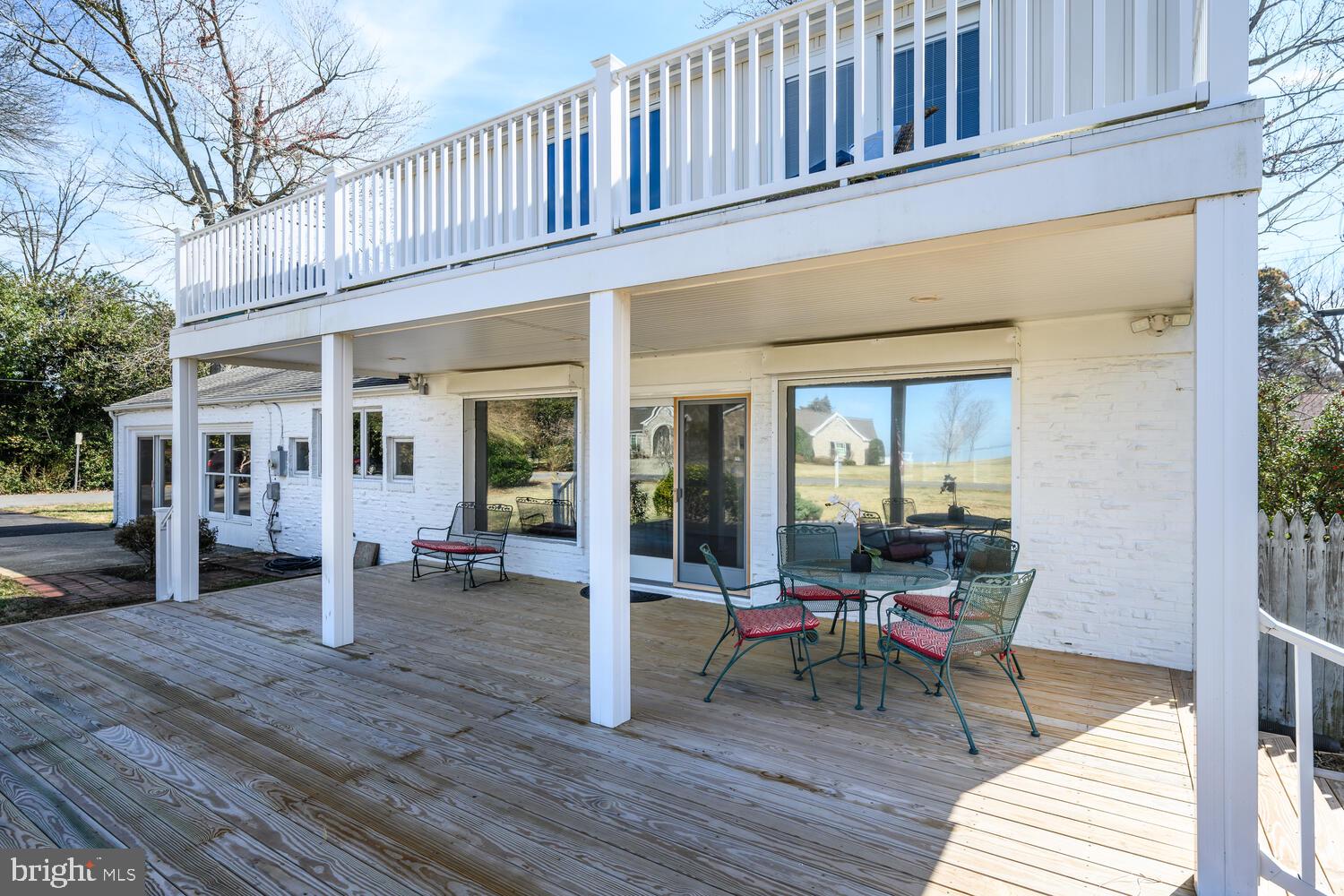 ALGONQUIN - Residential