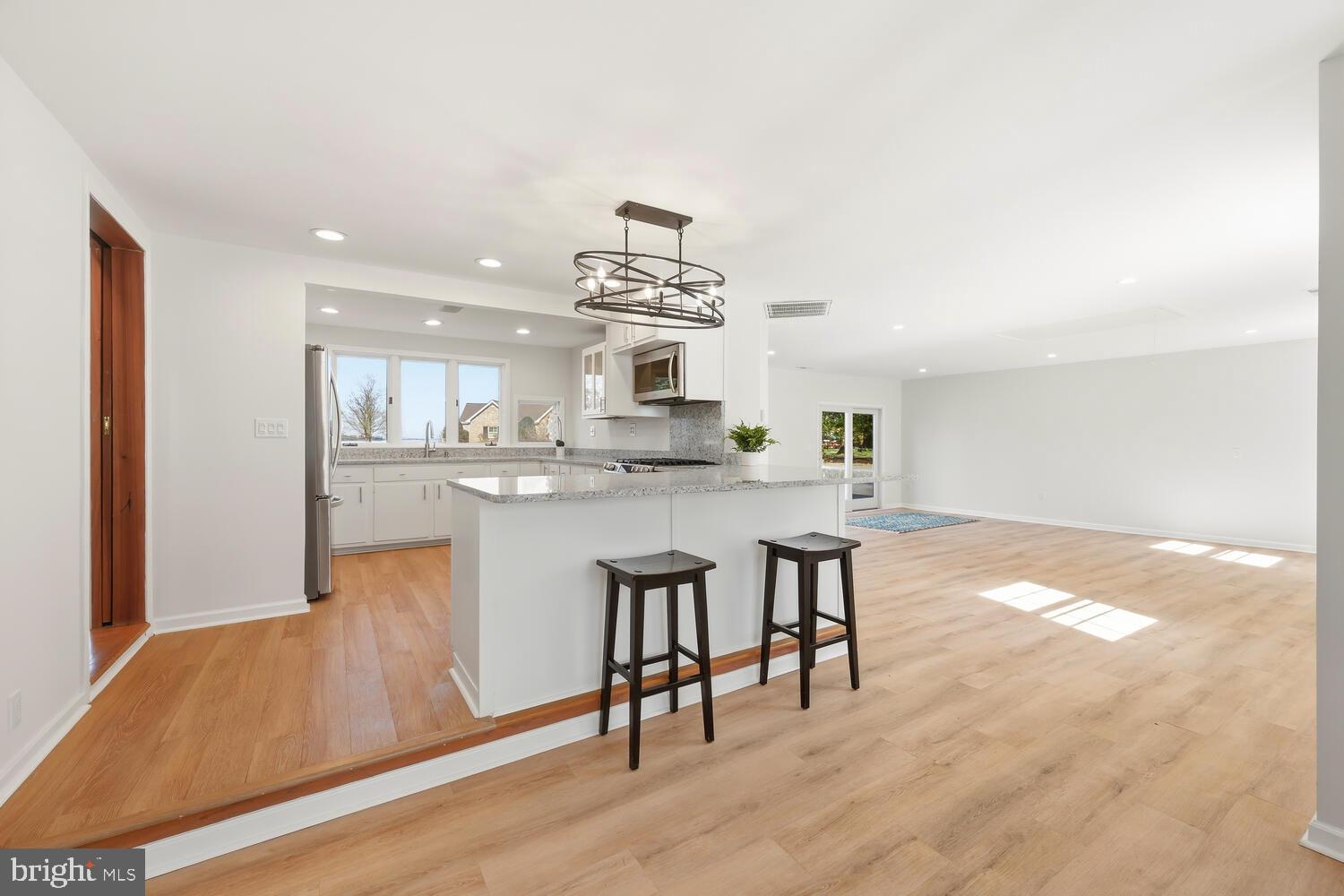 ALGONQUIN - Residential