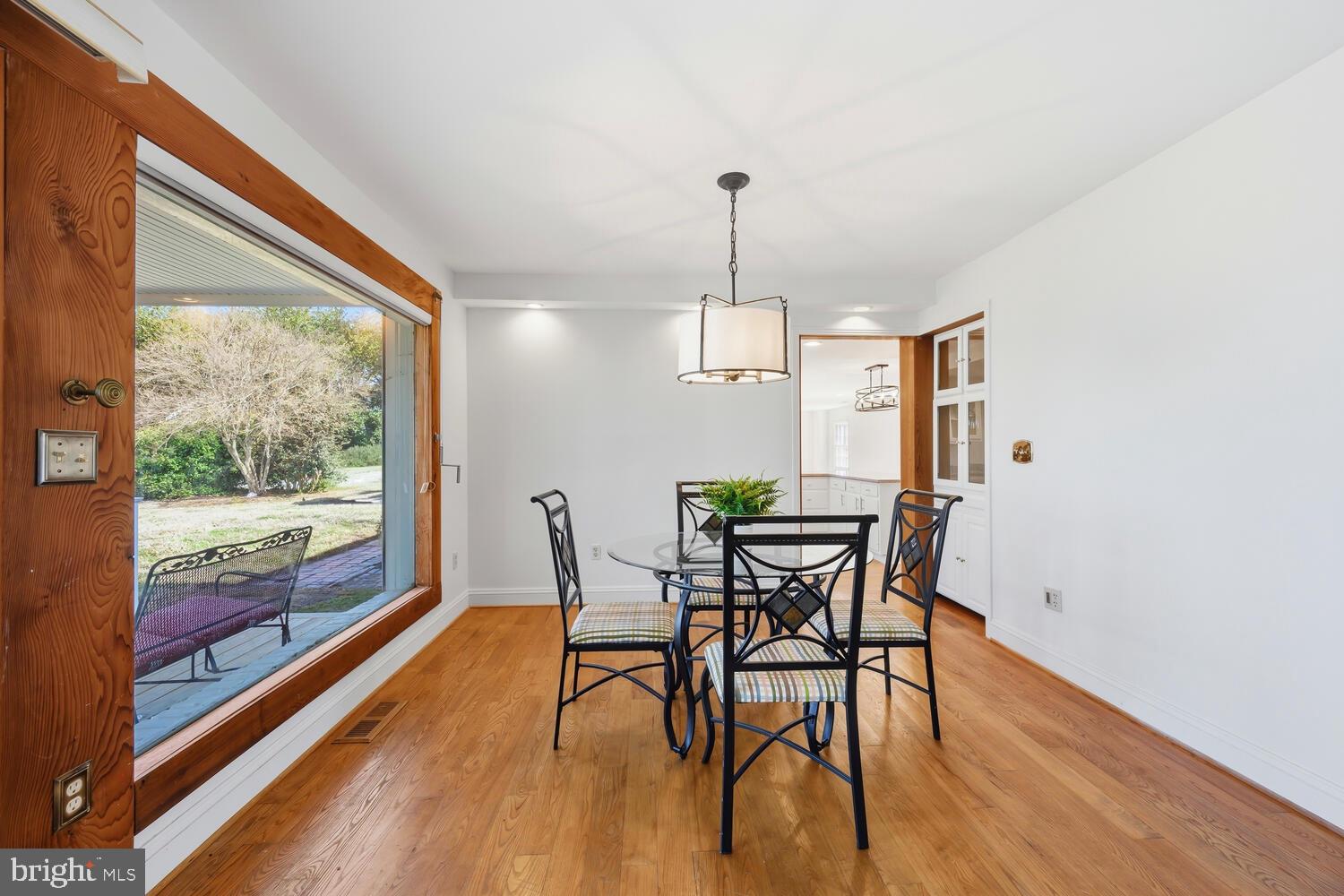 ALGONQUIN - Residential