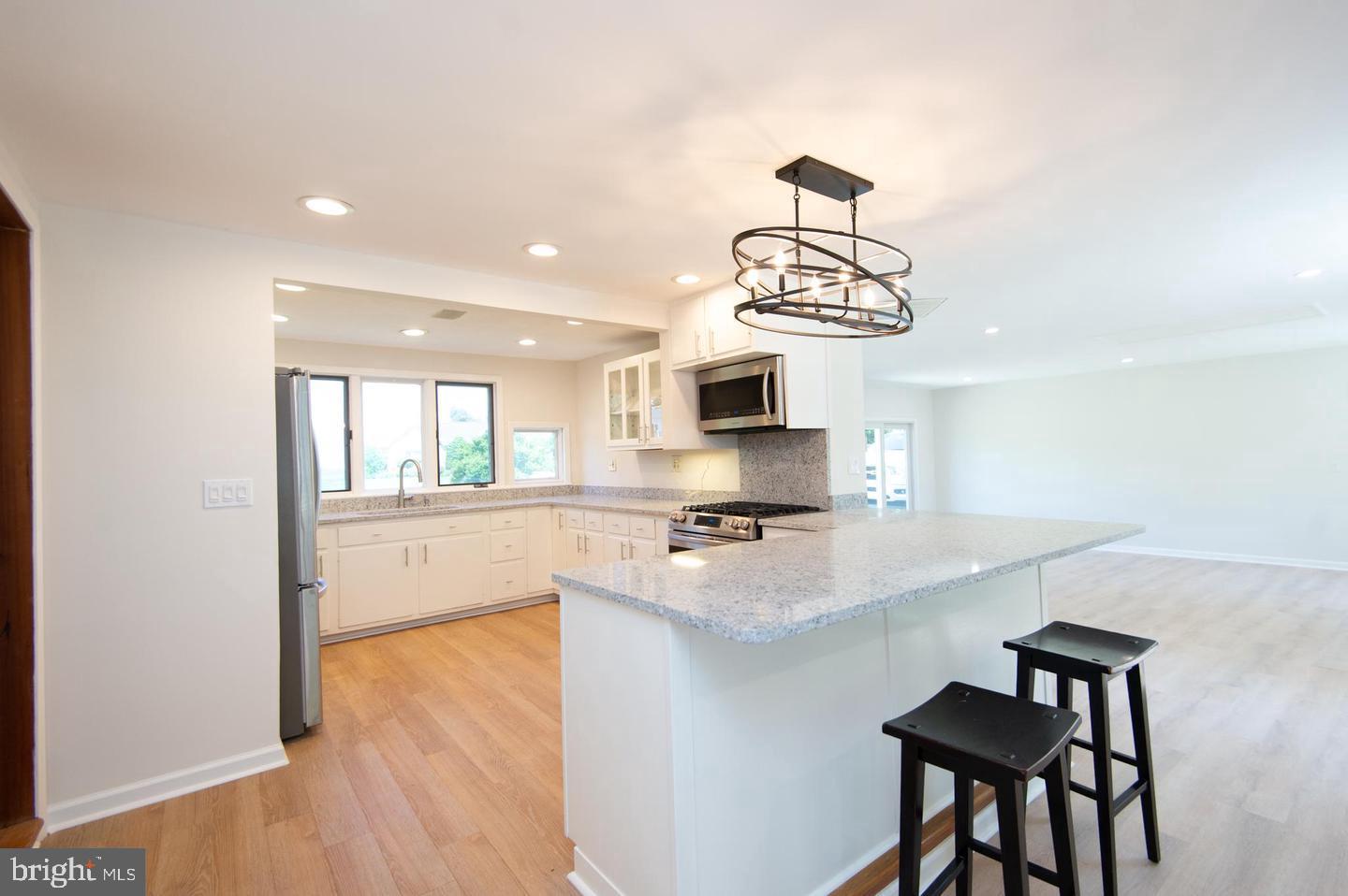 ALGONQUIN - Residential