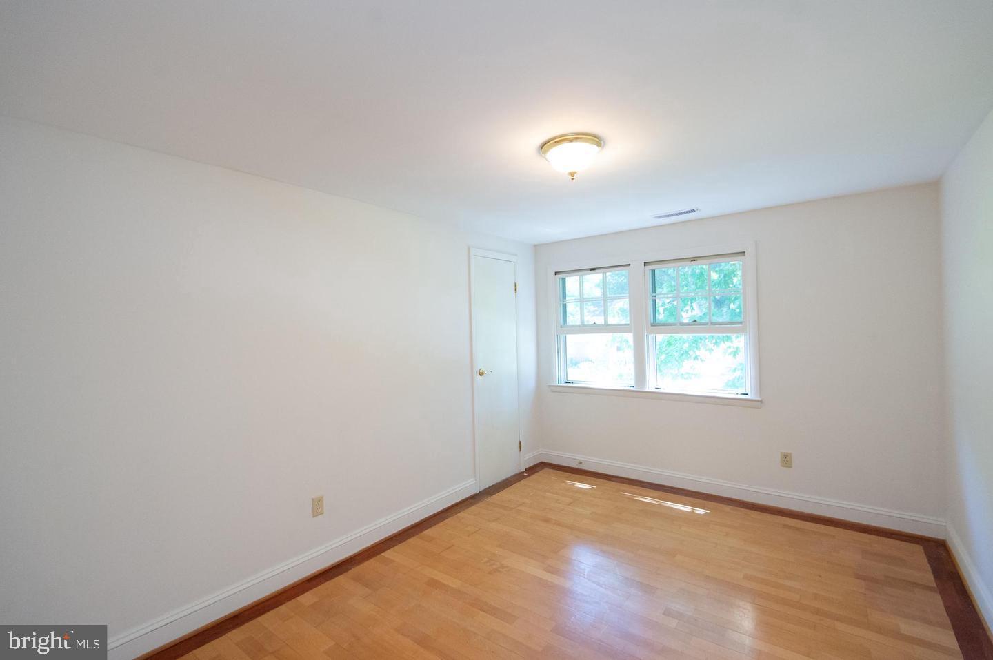 ALGONQUIN - Residential