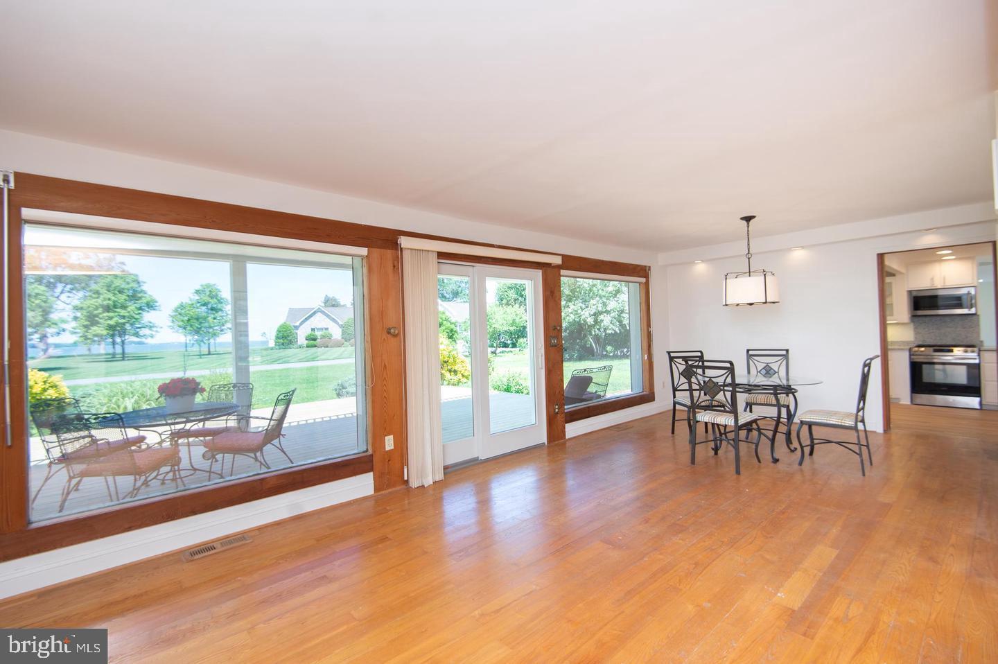 ALGONQUIN - Residential