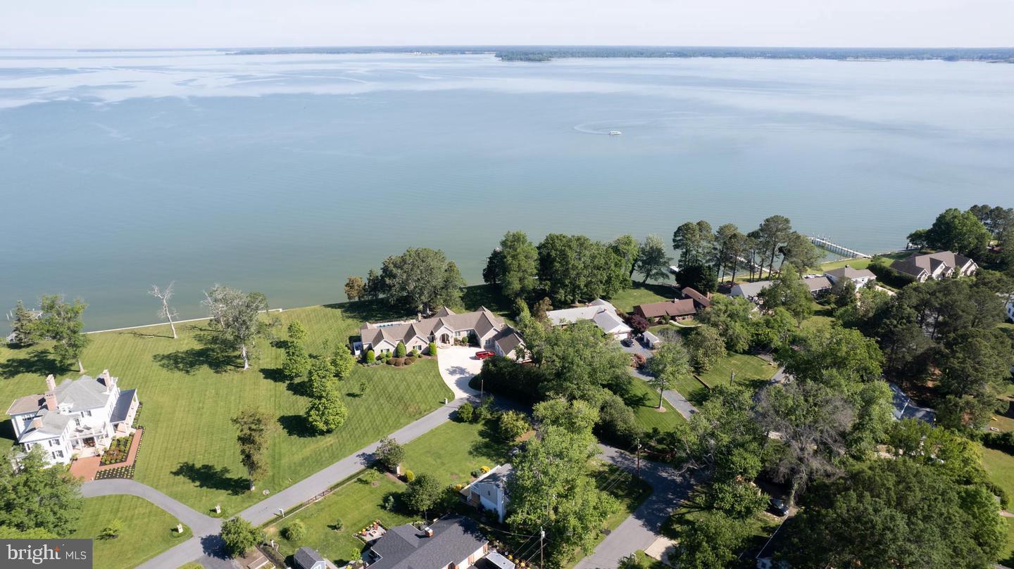 ALGONQUIN - Residential