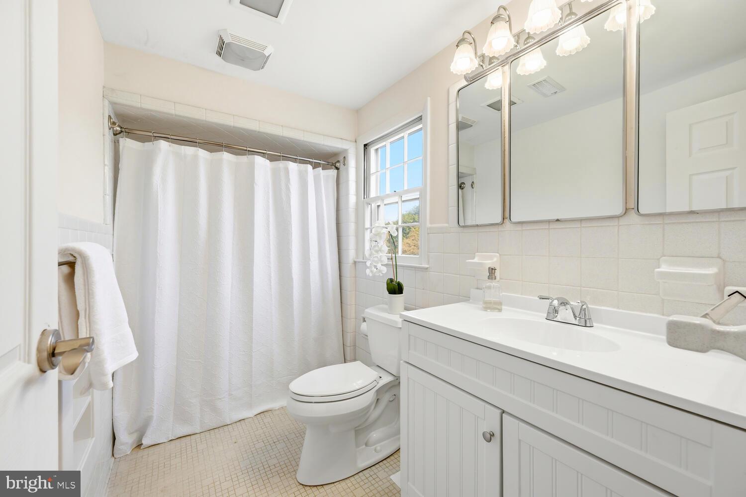 ALGONQUIN - Residential