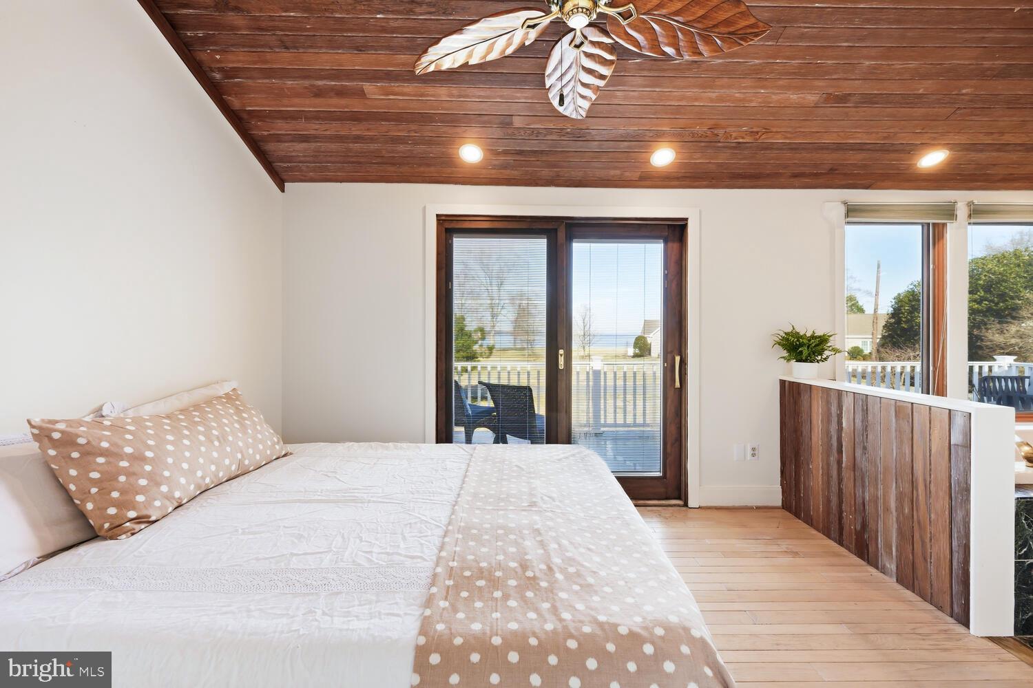 ALGONQUIN - Residential