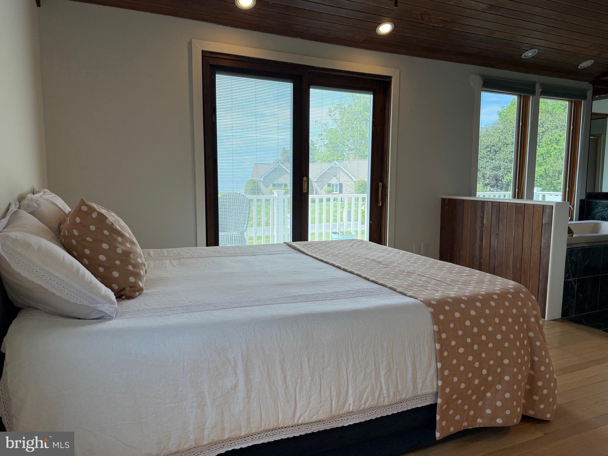 ALGONQUIN - Residential