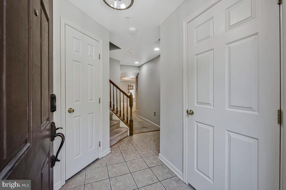 9418 BIRDHOUSE CIRCLE 5