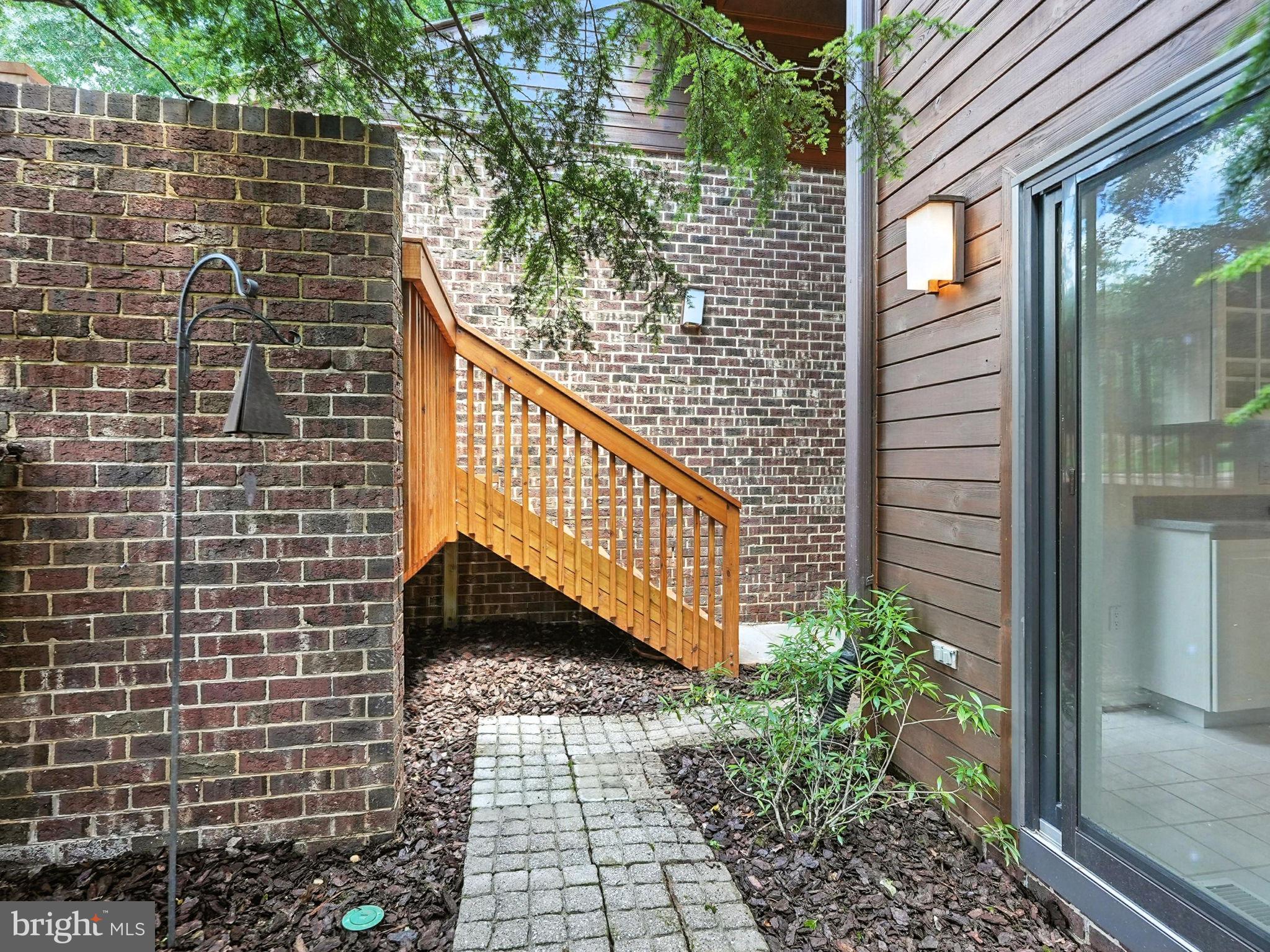 2151 CABOTS POINT LANE