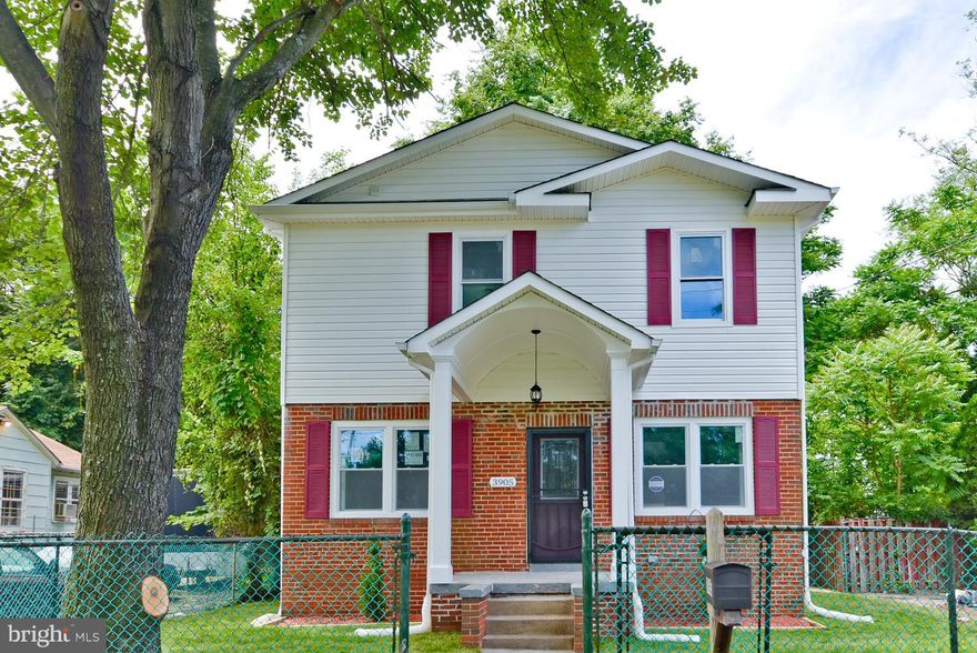 Stunning Renovation w/4Br s, 4-1/2 Luxury Baths . Gorgeous Kitchen with 42  Cabinets, Frigidaire Gallery SS Appliances, Custom Back Splash. Brand New Hardwood and High End carpet in bedrooms. New siding, New windows, New Doors, New water heater, New Central AC System ,New Roof, New electric, and New Plumbing. Crown Molding ,Recess Lighting, & Tray Ceiling. This home is Brand New.